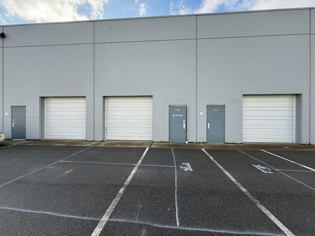 Industrial for lease in Burnaby, Burnaby North, 109-111 8331 Eastlake Drive, 224978402 | Realtylink.org