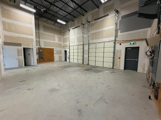 Industrial for lease in Burnaby, Burnaby North, 109,110 8331 Eastlake Drive, 224978403 | Realtylink.org