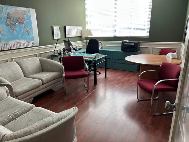 Office for lease in Surrey, Surrey, 203 12885 85 Avenue, 224978413 | Realtylink.org