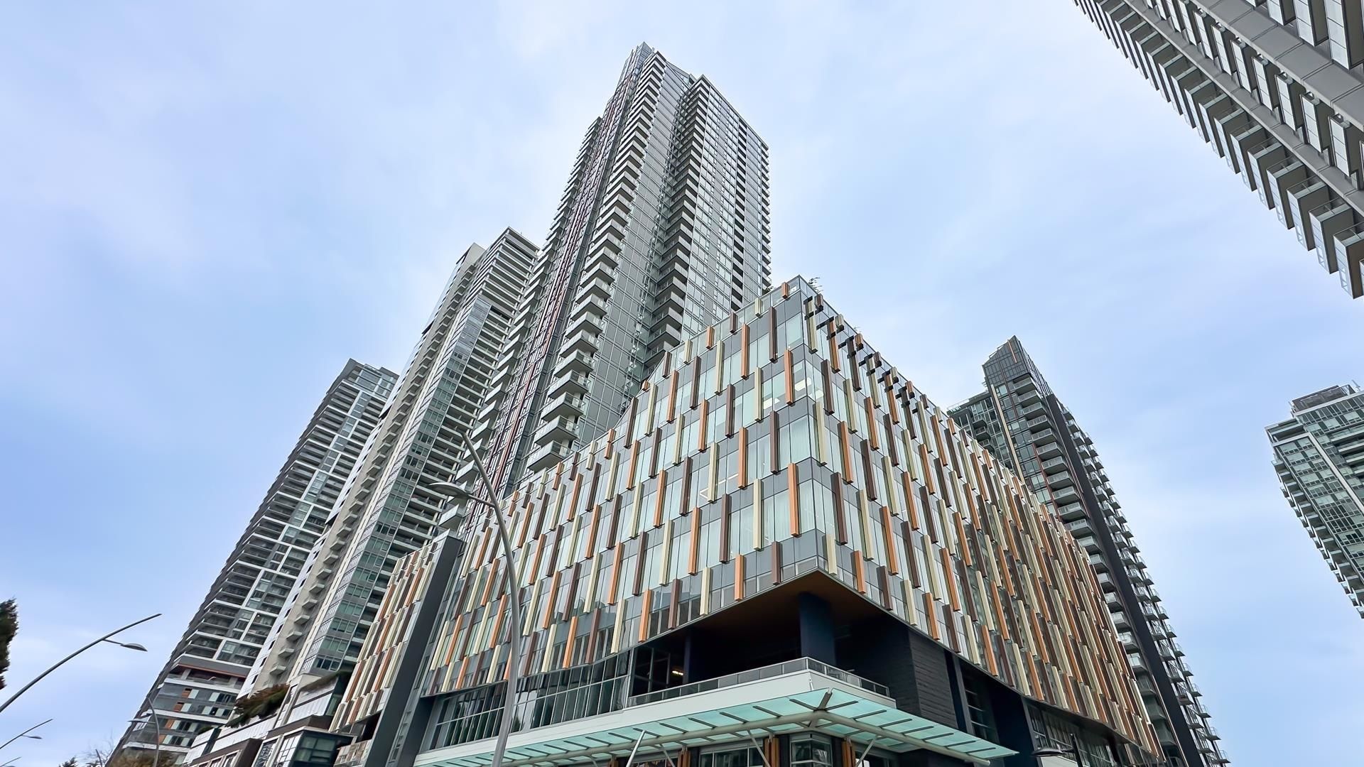 Office for lease in Burnaby, Burnaby South, 632 6378 Silver Avenue, 224978614 | Realtylink.org