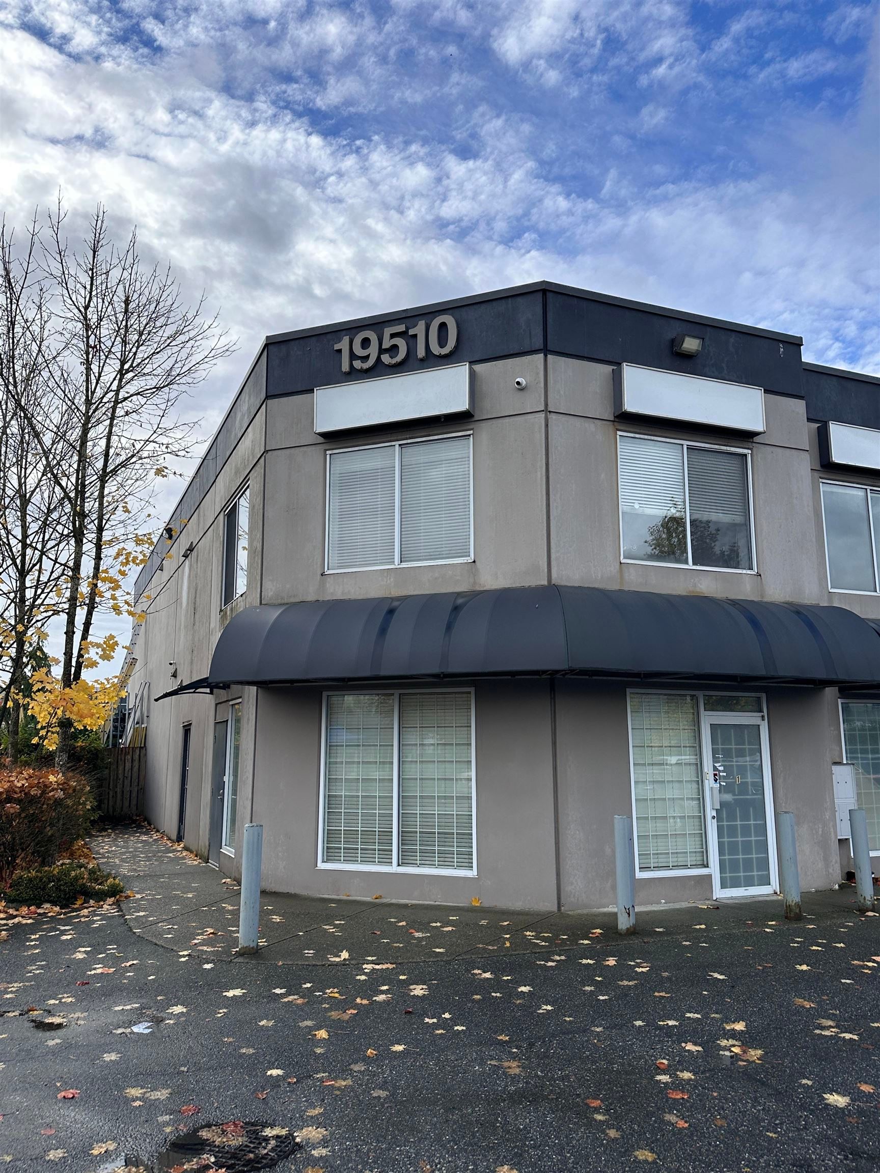 Industrial for lease in Surrey, Cloverdale, 1 19510 55 Avenue, 224978763 | Realtylink.org