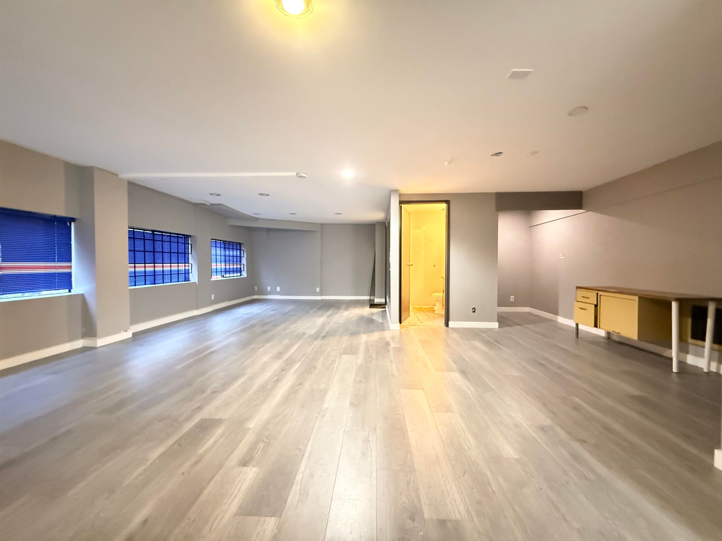 Industrial for lease in Port Moody, Port Moody, 1 3011 Murray Street, 224978818 | Realtylink.org