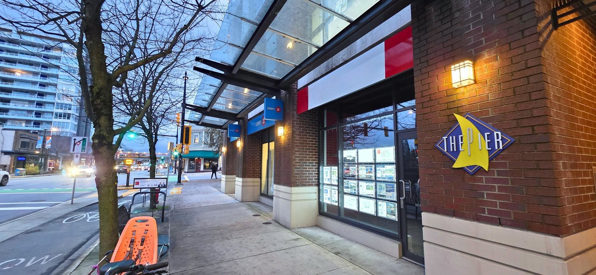 Retail for lease in North Vancouver, North Vancouver, 103 100 E Esplanade, 224979627 | Realtylink.org