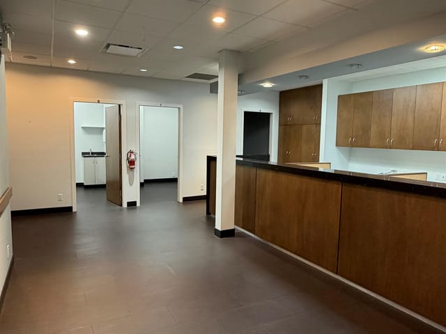 Office for lease in North Vancouver, North Vancouver, 214 145 W 15th Street, 224979709 | Realtylink.org