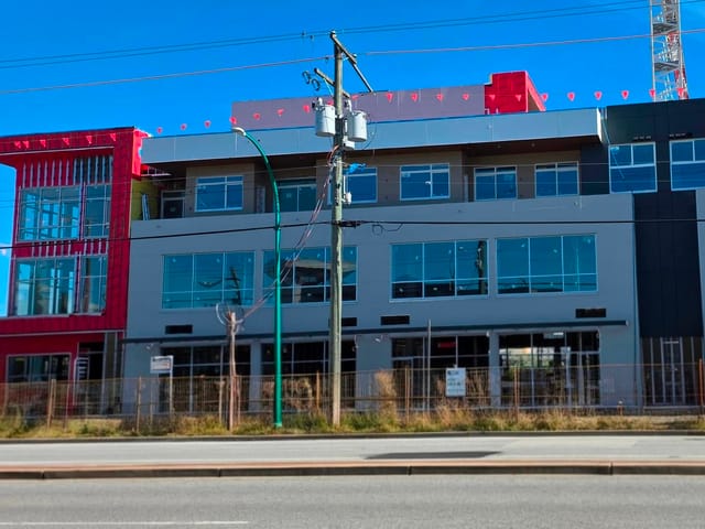 Office for lease in Surrey, Cloverdale, 207 19220 72 Avenue, 224979904 | Realtylink.org