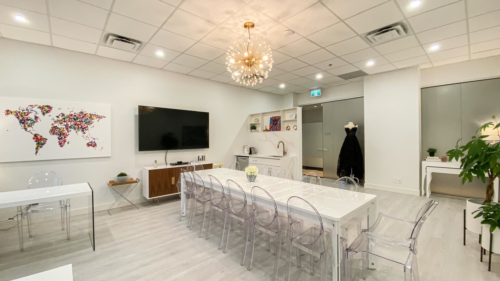 Office for lease in Richmond, Richmond, 855 8477 Bridgeport Road, 224979961 | Realtylink.org