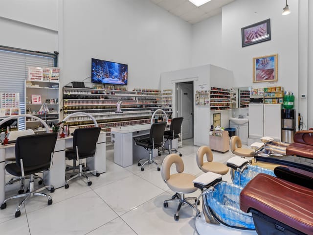 Business for sale in Abbotsford, Abbotsford, 6 32330 South Fraser Way, 224980104 | Realtylink.org