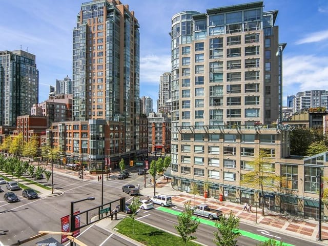 Retail for sale in Vancouver, Vancouver West, 1189 W Pacific Boulevard, 224980223 | Realtylink.org