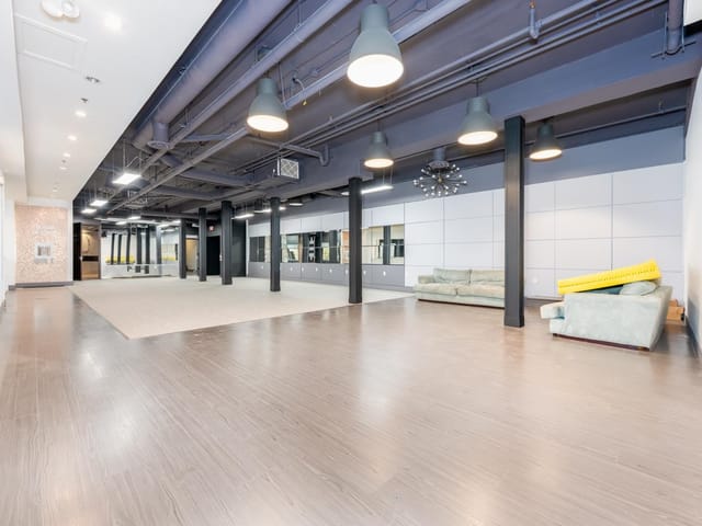 Retail for lease in Vancouver, Vancouver West, 1468 Marine Drive, 224980268 | Realtylink.org