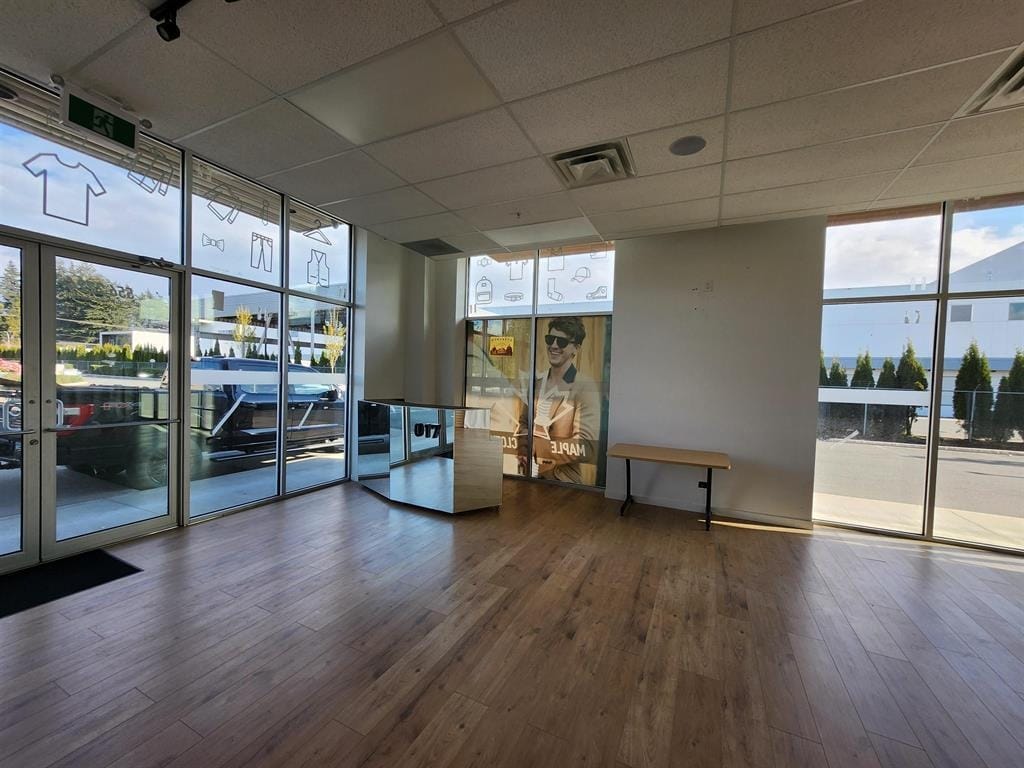 Retail for lease in Abbotsford, Abbotsford, 100 1779 Clearbrook Road, 224980283 | Realtylink.org