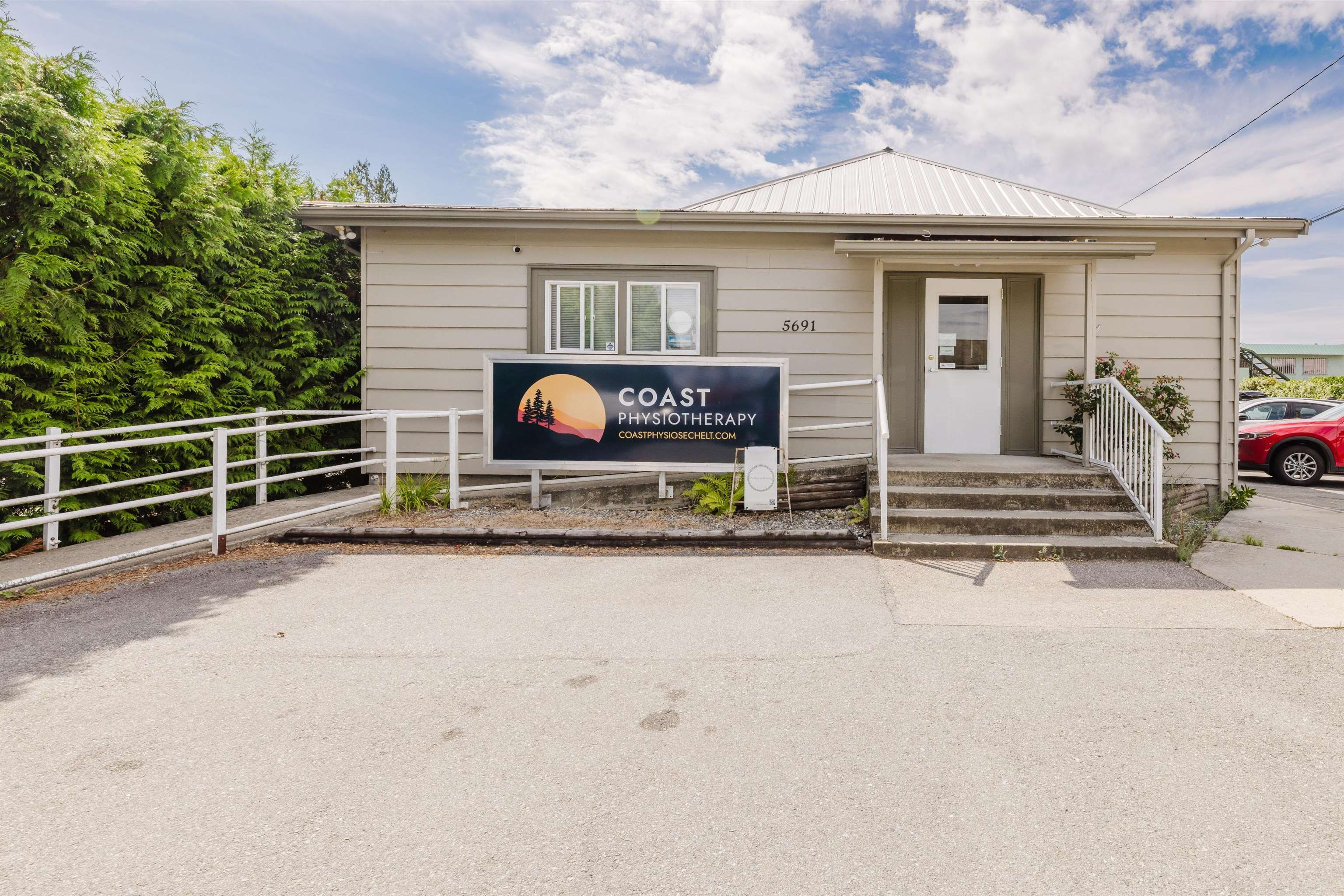 Office for sale in Sechelt, Sunshine Coast, 5691 Mermaid Street, 224980329 | Realtylink.org