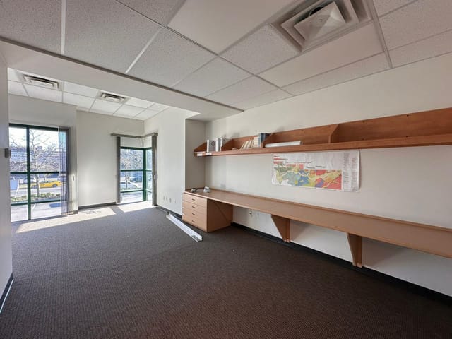Office for lease in Abbotsford, Abbotsford, 4A 2345 Windsor Street, 224980520 | Realtylink.org