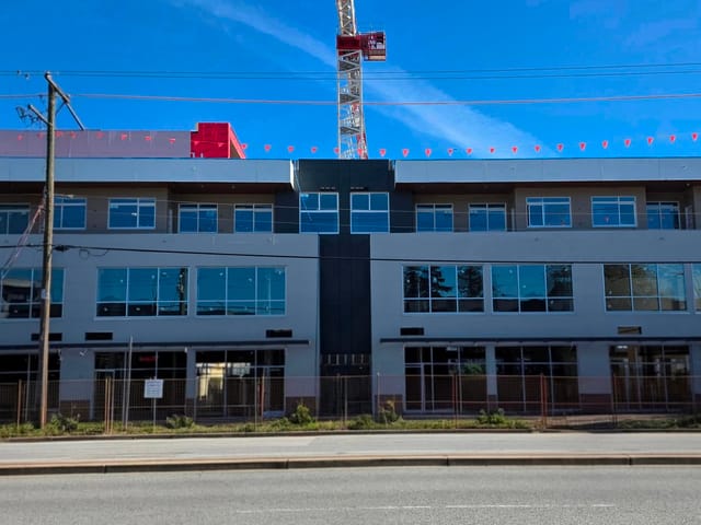 Retail for sale in Surrey, Cloverdale, 108 19220 72 Avenue, 224980588 | Realtylink.org