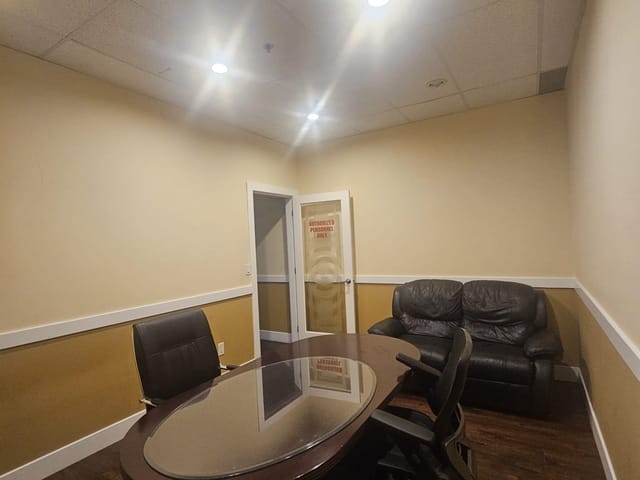 Office for lease in Delta, Ladner, 208 8291 92 Street, 224980666 | Realtylink.org