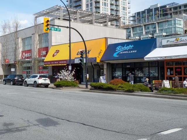 Retail for lease in North Vancouver, North Vancouver, 1598 Lonsdale Avenue, 224980735 | Realtylink.org