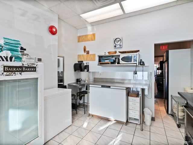 Business for sale in Vancouver, Vancouver East, 5728 Tyne Street, 224980777 | Realtylink.org
