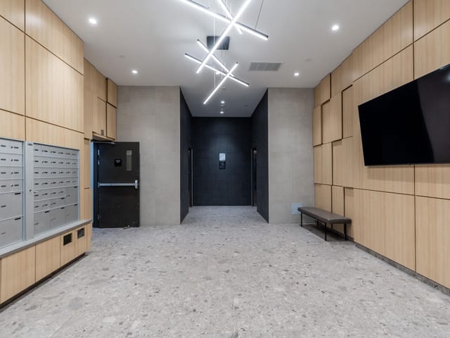 Office for sale in Coquitlam, Coquitlam, 1002 2992 Glen Drive, 224980822 | Realtylink.org