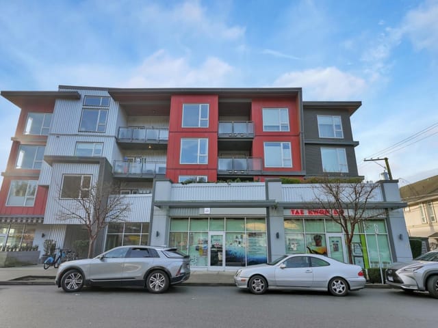 Retail for sale in North Vancouver, North Vancouver, 101 & 102 1209 W 16th Street, 224981095 | Realtylink.org