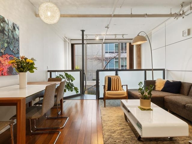 Office for sale in Vancouver, Vancouver West, 211&212 1529 W 6th Avenue, 224981101 | Realtylink.org