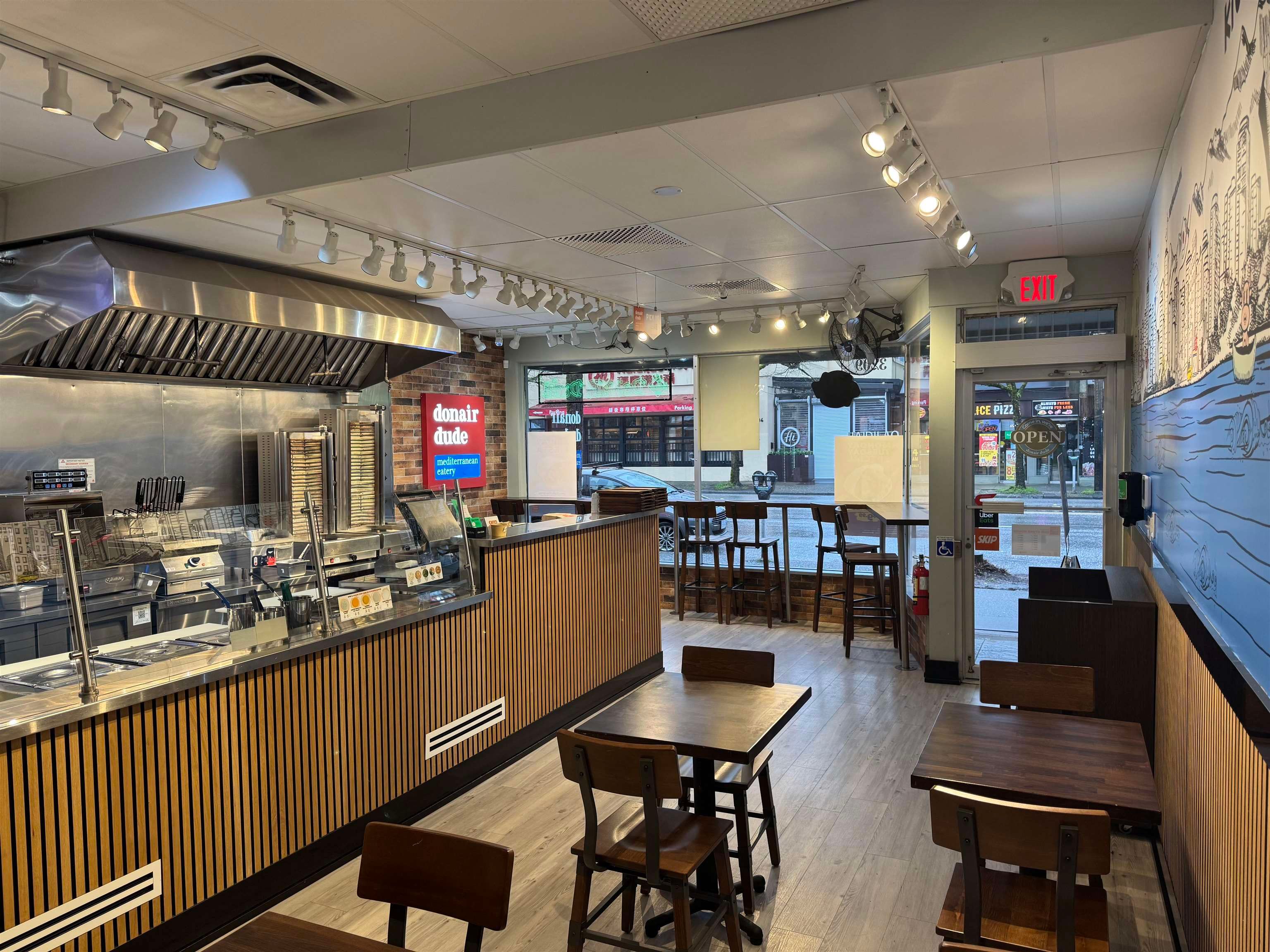 Business for sale in Vancouver, Vancouver West, 3209 W Broadway, 224981115 | Realtylink.org