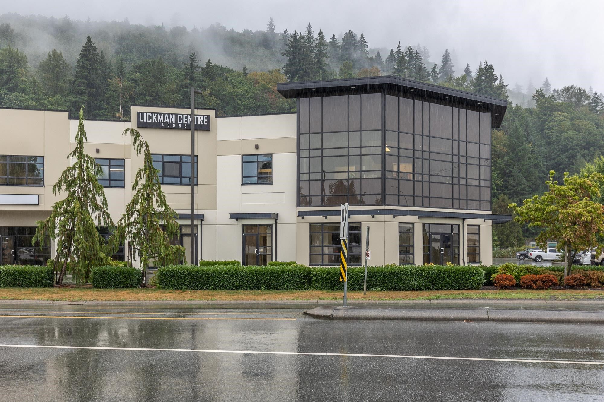 Office for lease in Chilliwack, Chilliwack, 105 43995 Progress Way, 224981274 | Realtylink.org