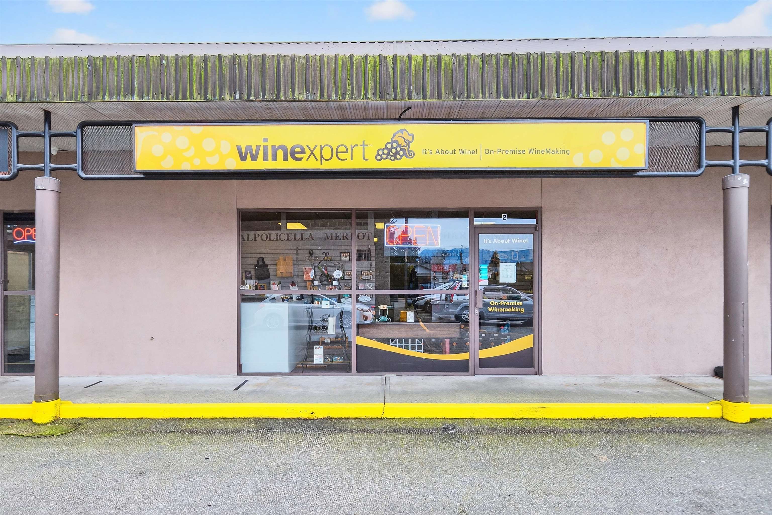 Retail for sale in Maple Ridge, Maple Ridge, 2 20306 Dewdney Trunk Road, 224981338 | Realtylink.org