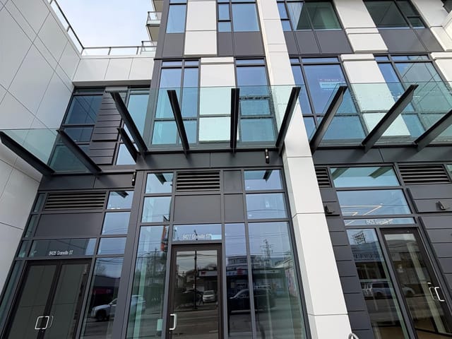 Retail for lease in Vancouver, Vancouver West, 8427 Granville Street, 224981339 | Realtylink.org