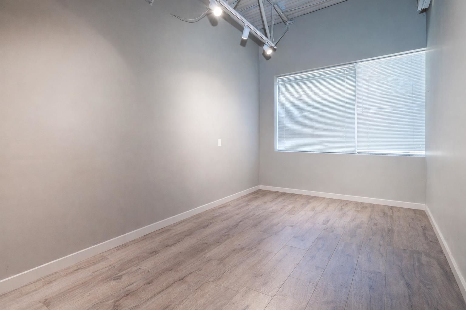 Industrial for lease in Richmond, Richmond, 173 11860 Hammersmith Way, 224981461 | Realtylink.org