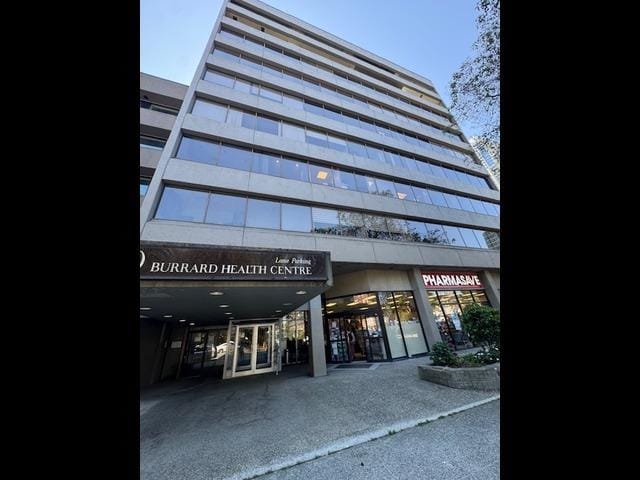 Office for lease in Vancouver, Vancouver West, 707 1160 Burrard Street, 224981517 | Realtylink.org