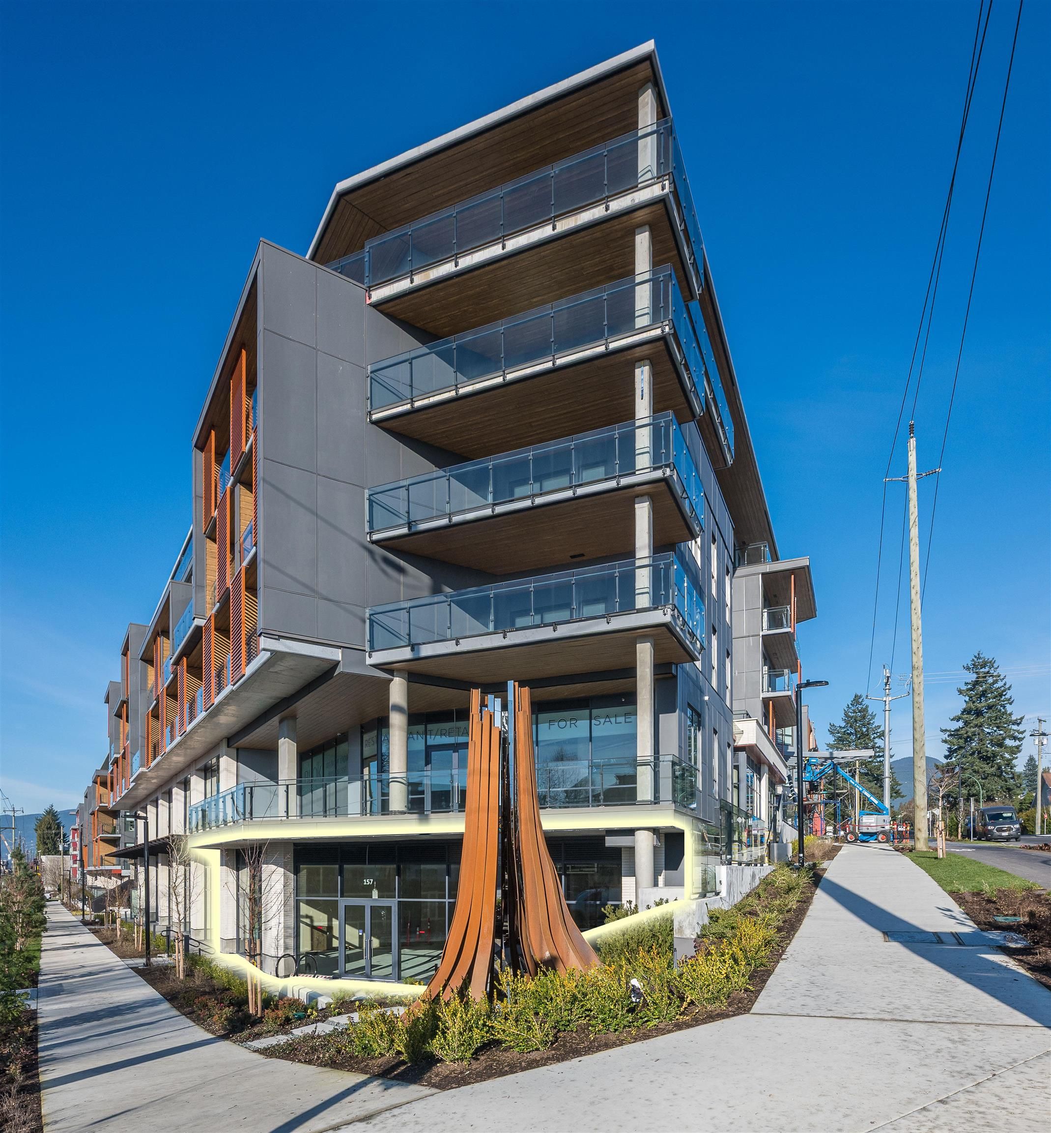 Retail for sale in North Vancouver, North Vancouver, 157 422 E 3rd Street, 224981893 | Realtylink.org