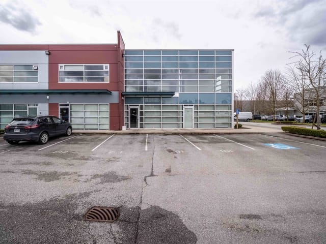 Office for lease in Burnaby, Burnaby South, 201 5108 North Fraser Way, 224981939 | Realtylink.org