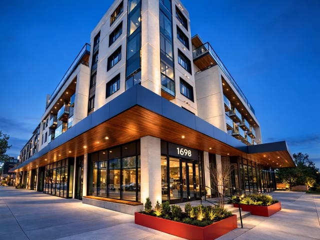 Retail for lease in Vancouver, Vancouver East, 1698 E 12th Avenue, 224982008 | Realtylink.org