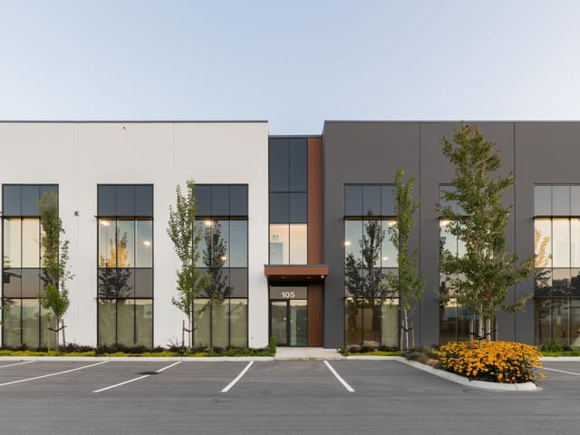 Industrial for sale in Surrey, South Surrey White Rock, 105 19298 36 Avenue, 224982102 | Realtylink.org