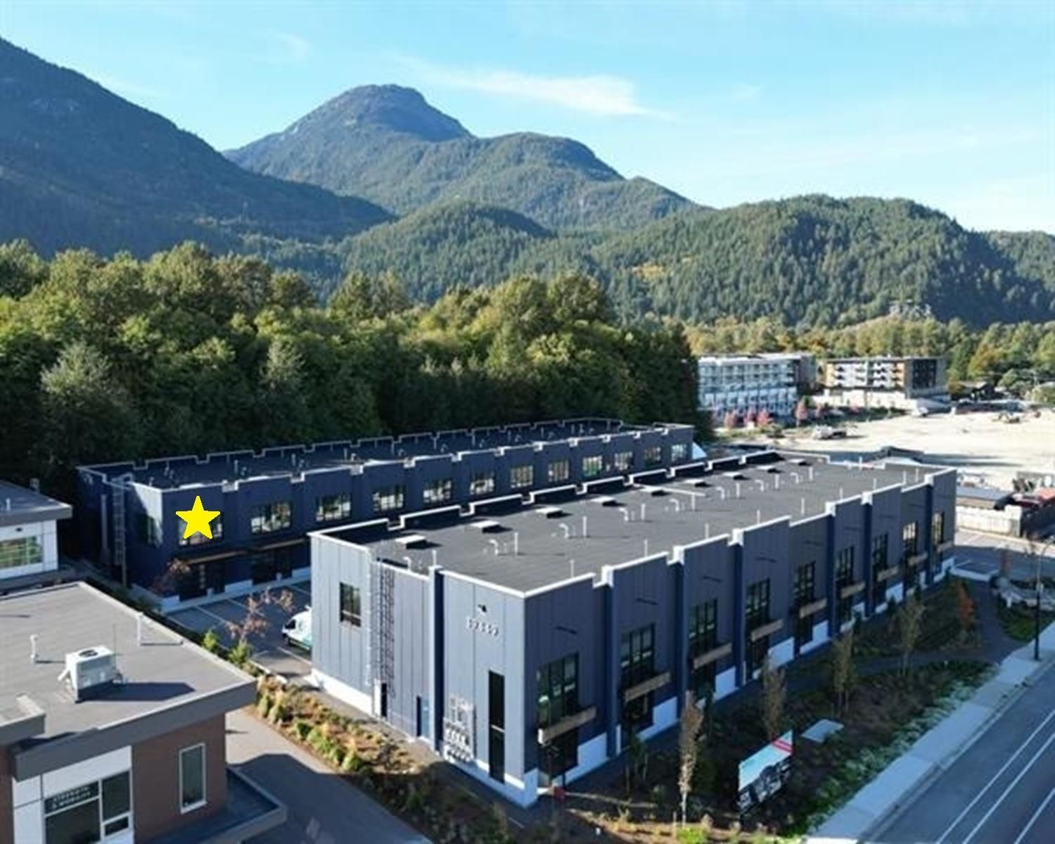 Industrial for sale in Squamish, Squamish, 10 39449 Queens Way, 224982107 | Realtylink.org