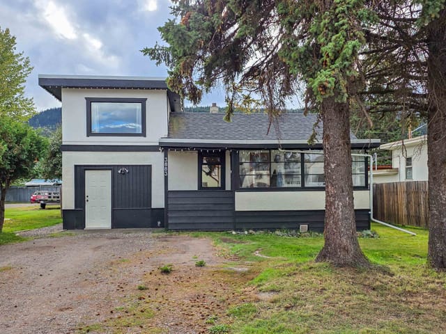 Retail for sale in Smithers, Smithers And Area, 3883 3rd Avenue, 224982479 | Realtylink.org