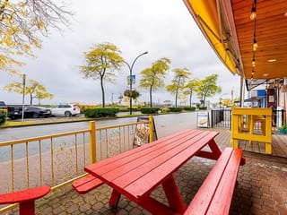 Retail for sale in White Rock, South Surrey White Rock, 15491 Marine Drive, 224982646 | Realtylink.org