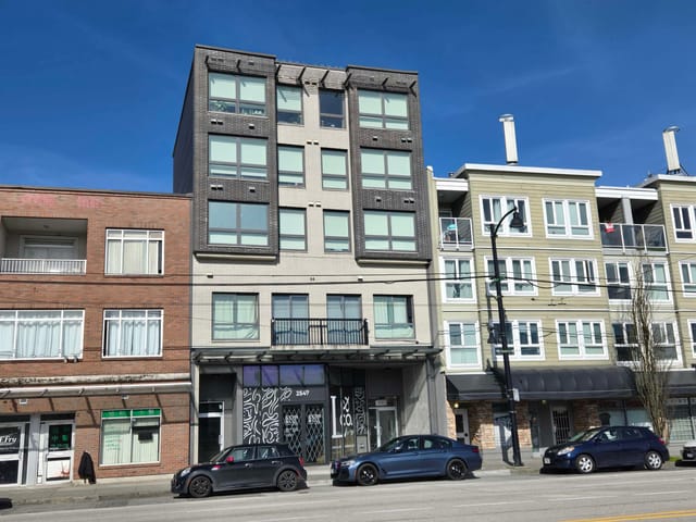 Multi-family for sale in Vancouver, Vancouver East, 2551 Kingsway, 224982689 | Realtylink.org