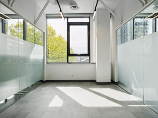 Office for lease in Burnaby, Burnaby North, ROOM B 4279 Dawson Street, 224982846 | Realtylink.org