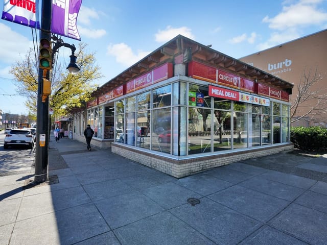 Retail for lease in Vancouver, Vancouver East, 2601 Commercial Drive, 224982939 | Realtylink.org