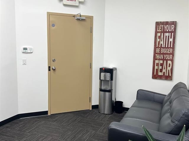 Office for sale in Surrey, Surrey, 204 12899 80 Avenue, 224982977 | Realtylink.org