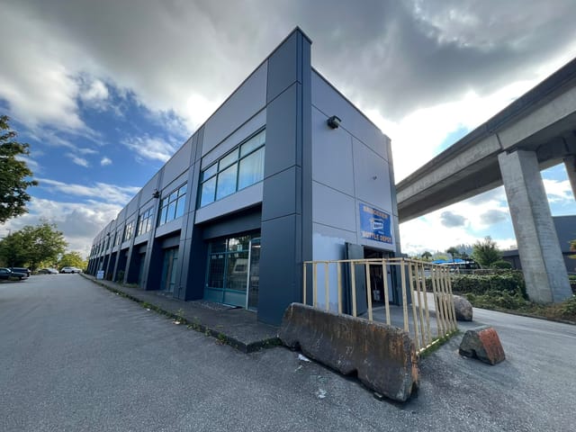 Industrial for lease in Surrey, North Surrey, 17 & 18 12332 Pattullo Place, 224983056 | Realtylink.org