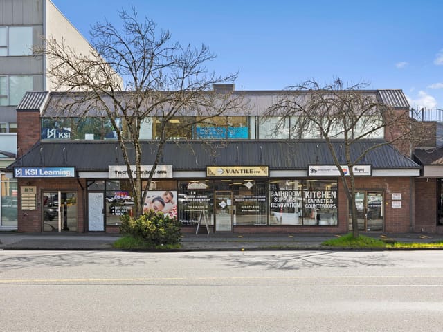 Retail for sale in North Vancouver, North Vancouver, 1075 Marine Drive, 224983069 | Realtylink.org
