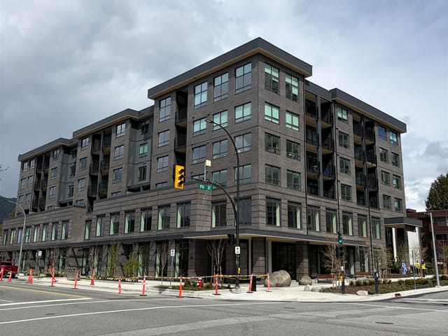 Retail for lease in North Vancouver, North Vancouver, 1708 Lonsdale Avenue, 224983143 | Realtylink.org
