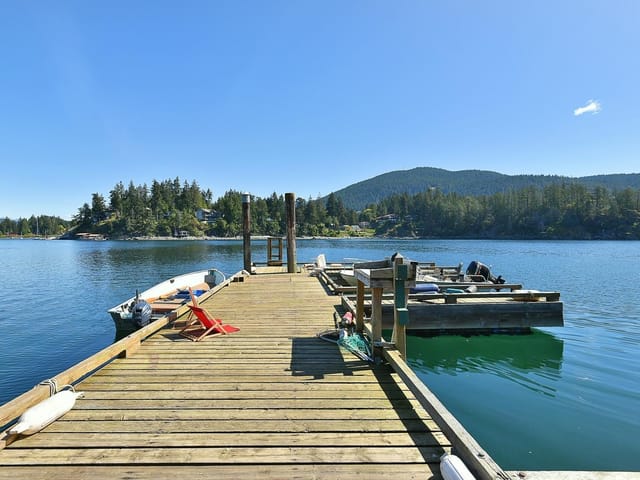 Multi-family for sale in Madeira Park, Sunshine Coast, 4737 Davis Road, 224983459 | Realtylink.org