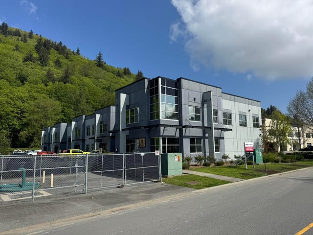 Industrial for lease in Chilliwack, Chilliwack, 305 43881 Progress Way, 224983485 | Realtylink.org