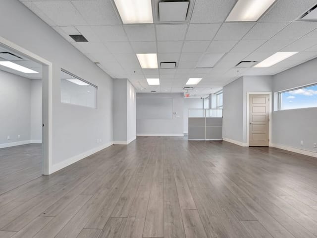 Office for lease in Delta, Ladner, 117 6951 72 Street, 224983529 | Realtylink.org