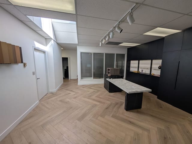 Office for lease in Richmond, Richmond, 263 13986 Cambie Road, 224983614 | Realtylink.org