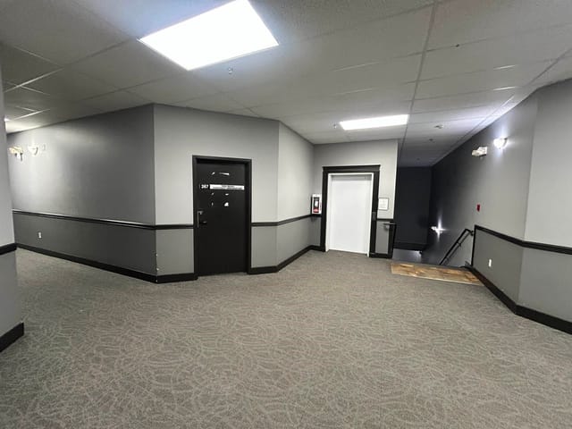 Office for lease in Surrey, Surrey, 267 8128 128 Street, 224983698 | Realtylink.org