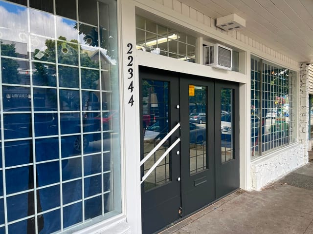 Retail for lease in Maple Ridge, Maple Ridge, 2nd Floor 22344 Lougheed Highway, 224983788 | Realtylink.org