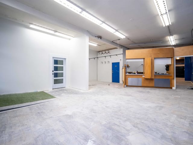 Retail for lease in Maple Ridge, Maple Ridge, 22344 Lougheed Highway, 224983792 | Realtylink.org